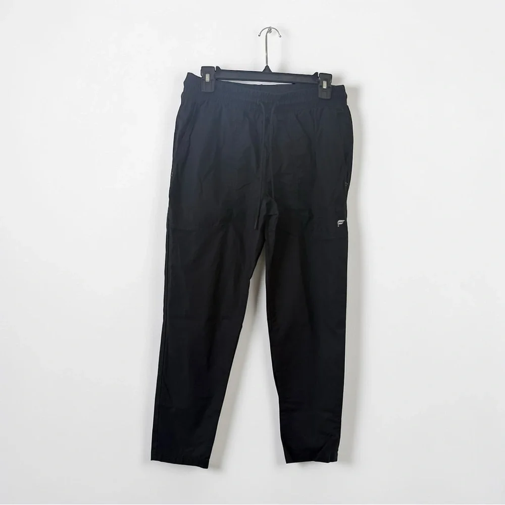 Fabletics The Heights Pant Men’s Size Small Black Athletic Pants EUC Joggers - Picture 4 of 14